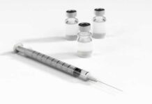 Negligência da comunidade de saúde ajudou os antivacina, diz especialista