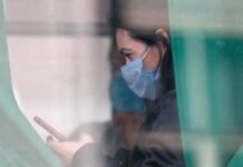 Máscaras cirúrgicas e FFP2: Por que são obrigatórias em certos países?