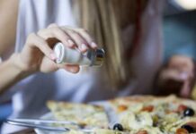 Três truques para reduzir o sal sem perder o sabor