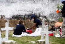 Mais de 2,71 milhões de mortes desde o início da pandemia