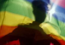 Processadas por cartaz de ‘Nossa Senhora LGBT’, polonesas são absolvidas