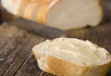 Sem desperdício! Pão velho e seco? O truque para deixá-lo ‘fresco e fofo’