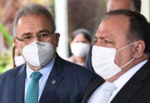 ‘Vamos controlar pandemia com vacinação e novos hábitos’, diz Pazuello