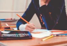 Países com rede de ensino forte fecharam escolas por menos dias, diz OCDE
