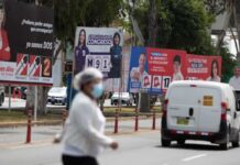 Congresso do Peru bane Vizcarra de cargos públicos por 10 anos por furar fila da vacina