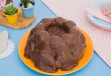 Aprenda a fazer um delicioso Bolo Vulcão