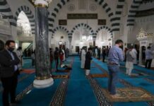 Países muçulmanos iniciam ramadã com medidas para evitar aglomerações