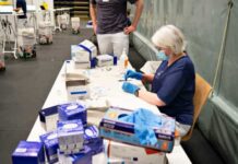 Dinamarca confirma que vai deixar de usar vacina da AstraZeneca