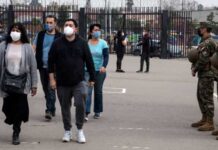 Após onda de protestos, desânimo marca eleição constituinte no Chile