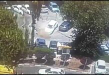 Cratera abre-se em Israel e engole três carros estacionados
