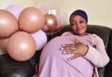 Mulher dá à luz dez bebês e reclama titulo de recorde mundial