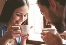 Halitose: Bafo de café? Entenda a razão