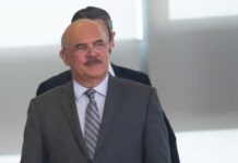 Ministro mente ao dizer que MEC não planejou tribunal ideológico para Enem