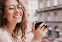 Usa óculos? Esta é a forma correta de limpá-los… aprenda