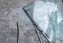 Explosão em fábrica deixa cinco feridos no Rio