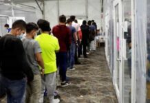Haitianos em desespero veem EUA dobrarem esforços para deportar imigrantes
