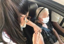 Sorocaba realiza 3ª dose da vacina contra a Covid-19 nesta sexta-feira (17) em idosos de 85 anos ou mais que tomaram a 2ª dose da CoronaVac/Butantan até o dia 17 de março