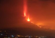 Novo rio de lava em La Palma arrasta blocos equivalentes a três andares