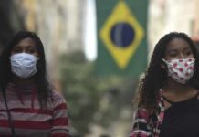 Rio dispensará uso de máscara em local aberto, mas estado mantém exigência