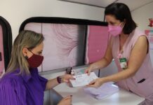 Ônibus Azul e Rosa percorrem nove locais da cidade no mês de novembro