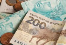 Auxílio Brasil será pago nesta quarta (17); saiba baixar o aplicativo