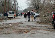 Tornados atingem vários estados americanos e matam ao menos 50 no Kentucky