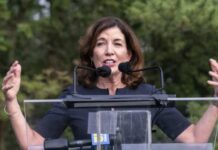 Governadora de Nova York reclama de explosão na conta de energia