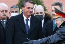 Somos solidários à Rússia, diz Bolsonaro em encontro com Putin