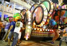 Idosa tem cadeira de rodas imprensada por carro da Paraíso do Tuiuti