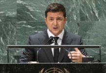 Zelenskiy questiona Conselho de Segurança da ONU na manutenção da paz