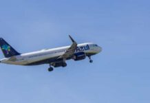 Azul deve pagar R$ 5.000 a passageiro por cancelamento de voo na pandemia