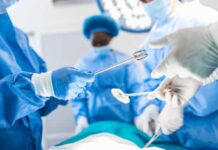 Médica realiza vasectomia em menino de 4 anos durante cirurgia de hérnia