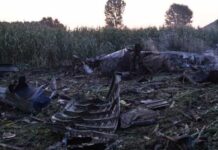 Avião cargueiro cai no norte da Grécia e deixa oito mortos