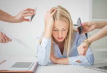 Apoio de colegas ajuda a aliviar o estresse no trabalho