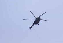 Helicóptero da Polícia Civil tomba no Campo de Marte; não houve feridos