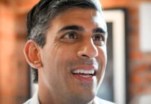 Rishi Sunak conquista maioria conservadora e será novo premiê do Reino Unido