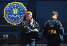 FBI mira grupos extremistas após prender mil pessoas após invasão do Capitólio