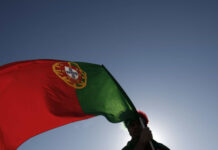 Portugal acaba com visto gold para conter disparada de preços imobiliários