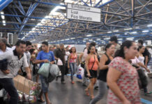 Taxa de desemprego em 2022 cai para 9,3%, a menor desde 2015