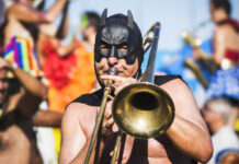 Blocos animam a terça-feira de carnaval em São Paulo
