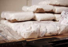 Polícia intercepta helicóptero com mais de 300 kg de cocaína em SP