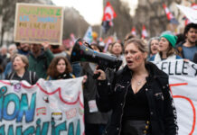 Dia D da reforma da Previdência na França ocorre sob ameaça antidemocrática