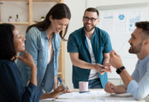 Quer ser mais feliz no trabalho? Siga estes conselhos