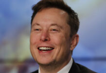 SpaceX se prepara para lançar foguete mais poderoso da história