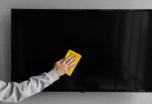 Há quanto tempo não limpa a sua televisão? É assim que deve fazê-lo