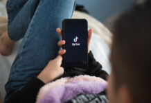 Jovem de 13 anos é hospitalizado após participar de desafio do TikTok