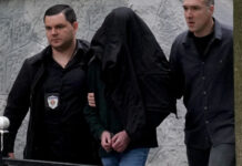 Captado momento em que estudante autor de tiroteio em Belgrado é detido
