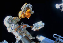Vídeo mostra astronauta da Estação Espacial atirando lixo para o Espaço