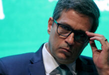 Sem dizer quando, Campos Neto fala em reduzir juros à frente