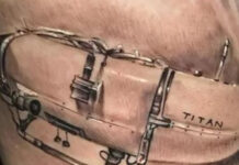 Homem faz tatuagem do submersível que implodiu